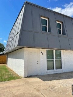 Foto del edificio - 174 Clay Dr