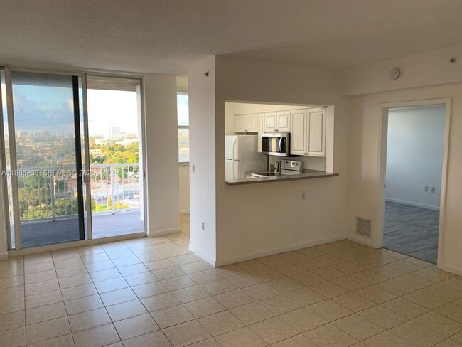 Building Photo - 1 Glen Royal Pkwy