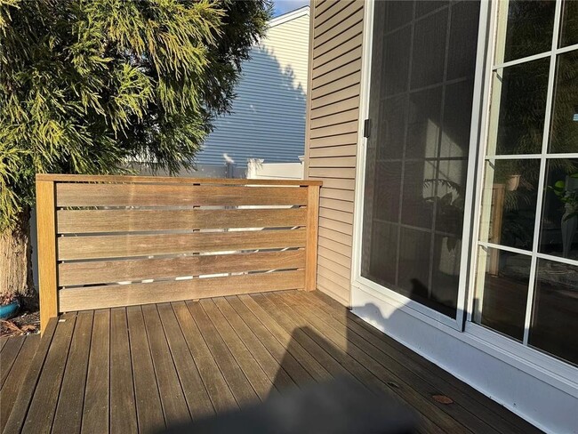 Foto del edificio - 83 Whiting St