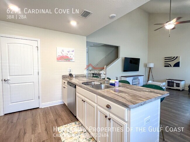 Foto del edificio - 6271 Cardinal Cove Ln