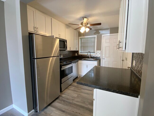 Foto del edificio - 316 Laurel Ave