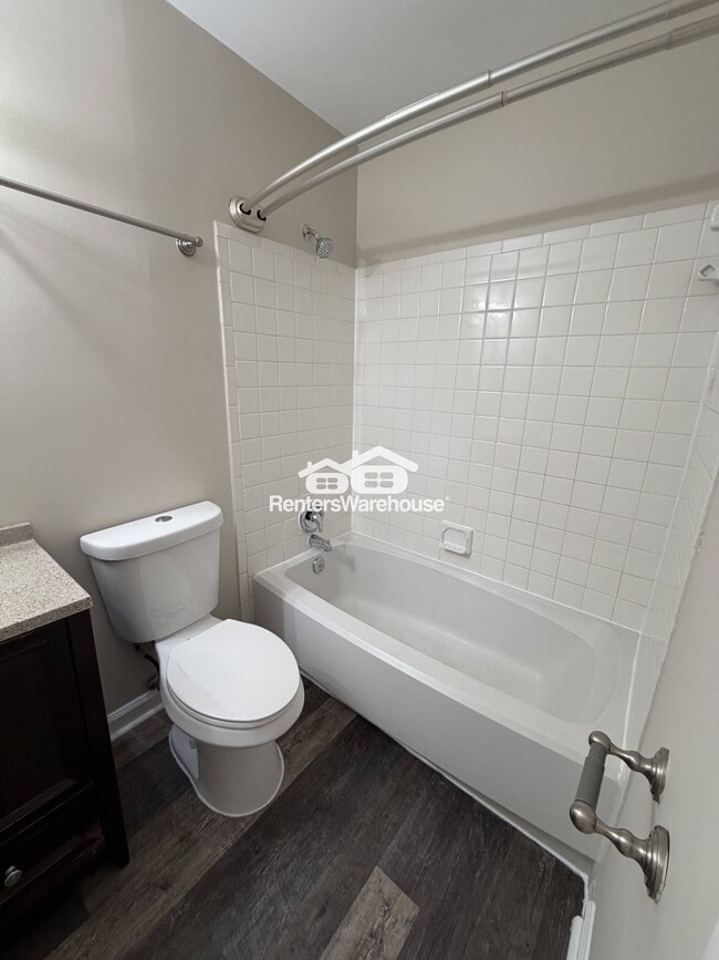 Building Photo - 7538 Woodbine Dr