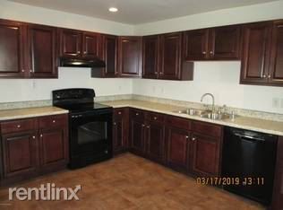 Foto del edificio - 3 br, 1.5 bath House - 419 Winkler Ave