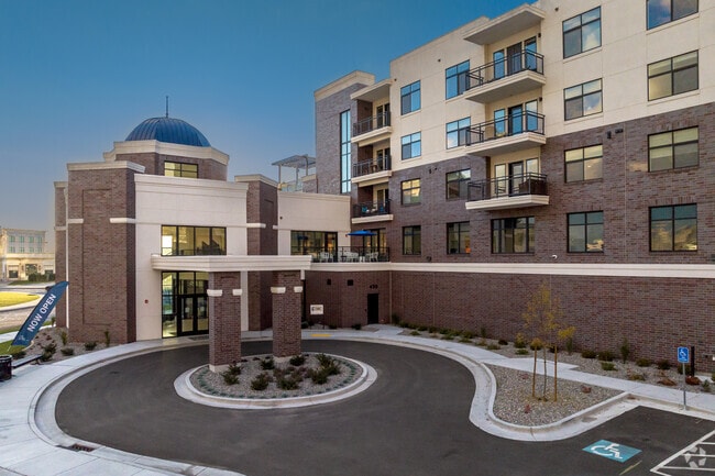 Building Photo - Bri at Station Park