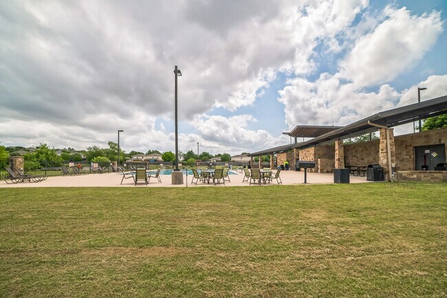 Foto del edificio - 10420 Steinbeck Dr