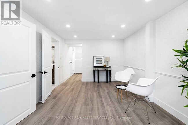 Photo du bâtiment - 411 Enfield Rd