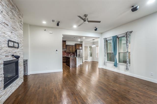 Building Photo - 8763 Portola Dr