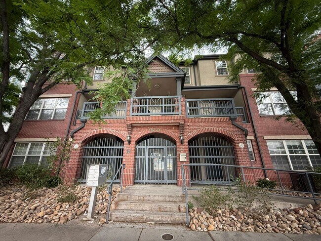 Foto del edificio - Dream Condo in the Heart of Denver