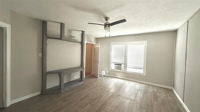 Foto del edificio - 519 Shaver St