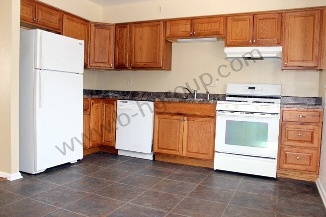 Foto del edificio - Desirable Southside Location!