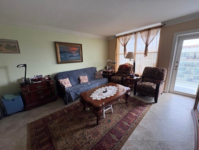 Foto del edificio - 3450 S Ocean Blvd