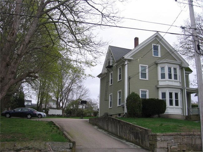 Foto del edificio - 38 Chester Ave
