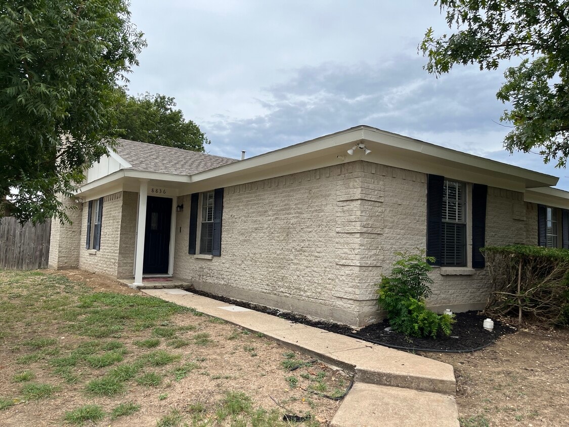 Photo - 8836 Hidden Hill Dr (Fort Worth, TX)