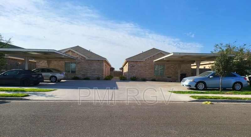 Primary Photo - 2708 E Eisenhower Ave