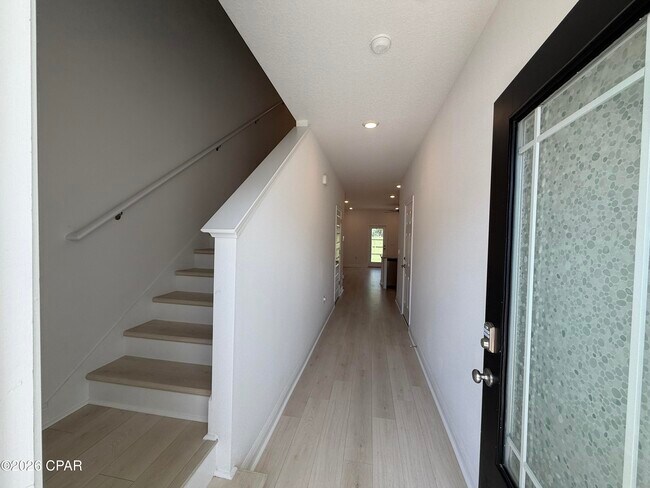 Foto del edificio - 479 Melrose Wy