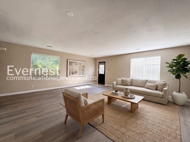 Foto del edificio - PROMO: Get 1 Month FREE when you sign a 2-Year Lease!/3 bed/2 bath Spacious Home with Modern Amen...