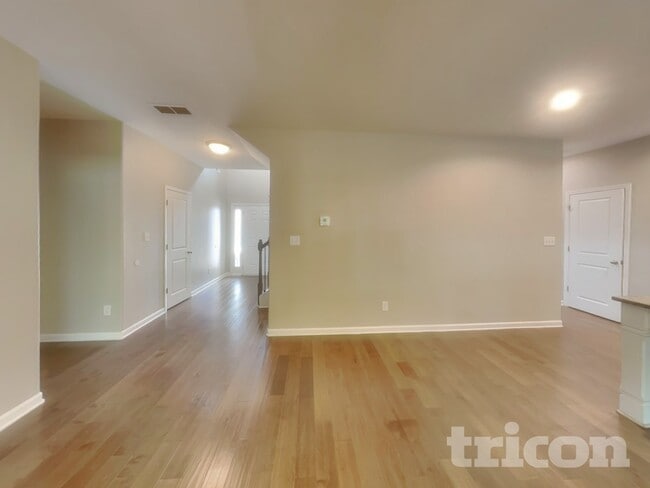 Building Photo - 30 Doolittle Ct