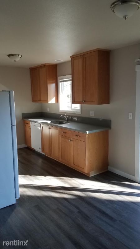Building Photo - 2 br, 1 bath Apartment - 822 S Columbia St.