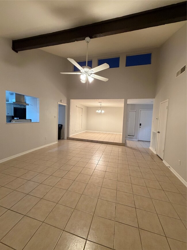 Building Photo - 16503 Gaeldom Dr