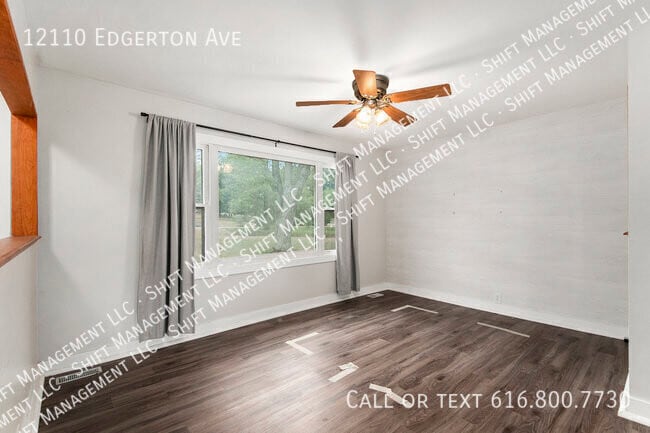 Building Photo - 12110 Edgerton Ave NE