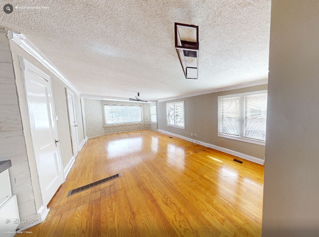 Building Photo - 4329 Roanoke Pkwy