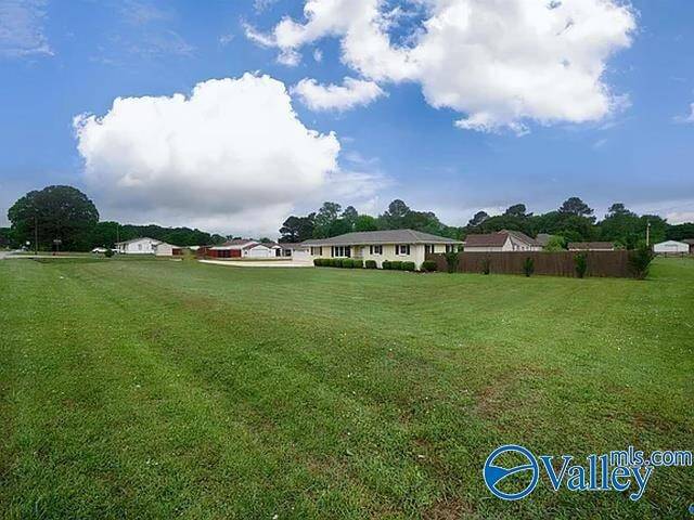 Foto del edificio - 16021 Oneal Rd