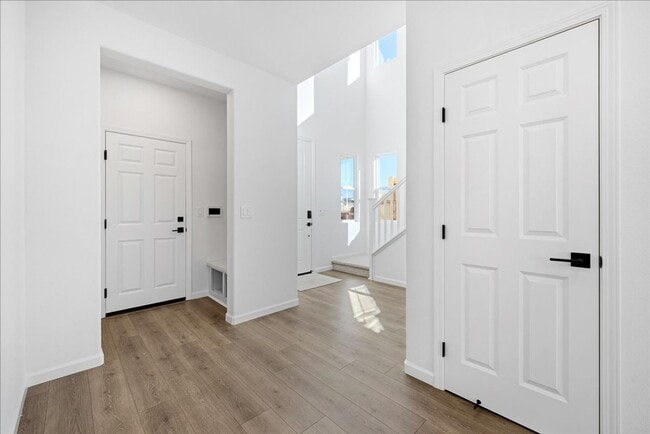 Building Photo - 4412 Canyon Coral Wy