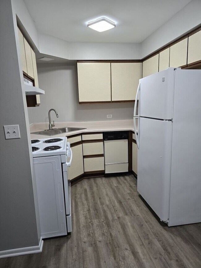 Foto del edificio - 524 S Main St