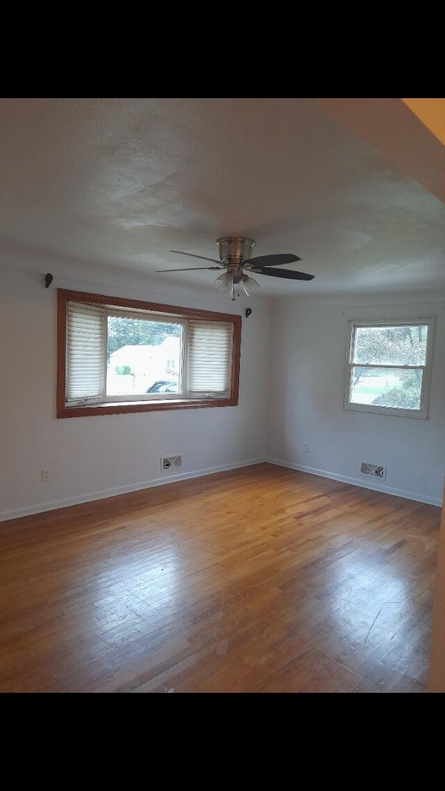 Building Photo - 25246 Maple Ridge Rd