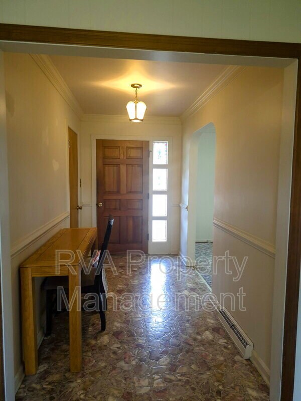 Foto del edificio - 6403 River Rd