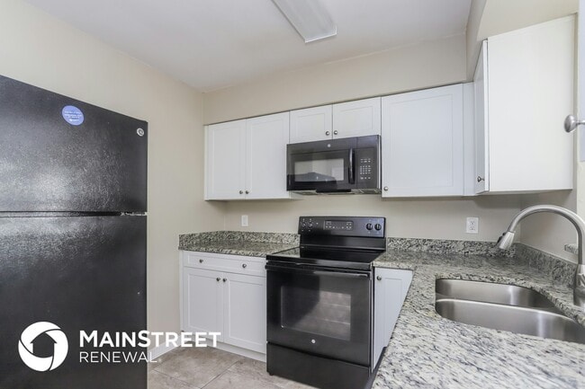 Building Photo - 2243 Trelaine Dr