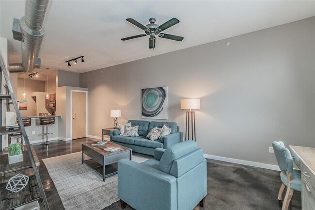 Building Photo - 201 W Lancaster Ave