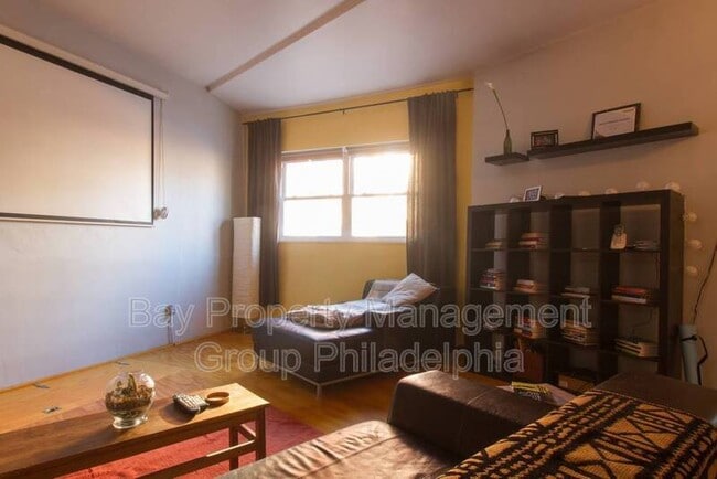Building Photo - 502 Jackson St