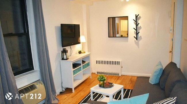 Foto del edificio - 217 E 25th St