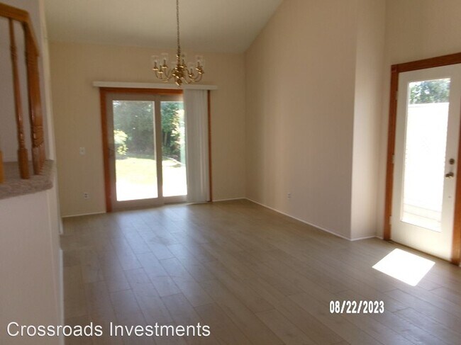 Building Photo - 5 br, 3 bath House - 1942 Sierra Mesa Drive