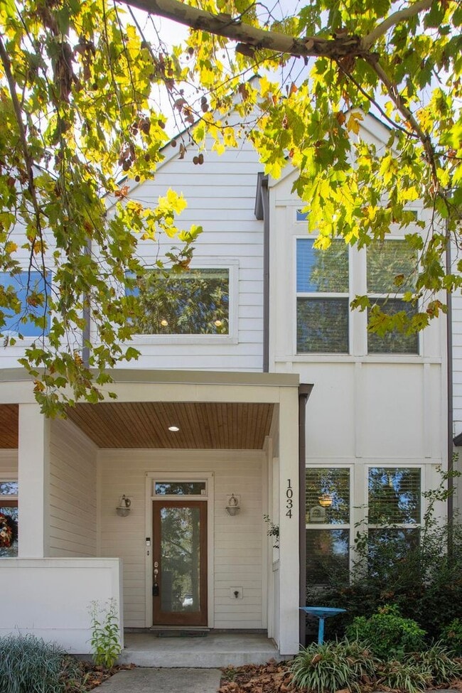 Foto del edificio - 1034 Maynor Ave