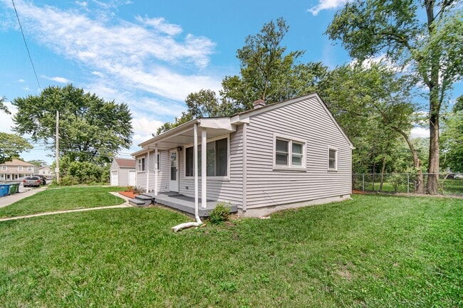 Building Photo - 3 Bedroom 1 Bathroom House for Rent!