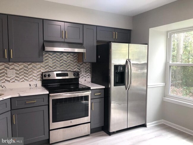 Foto del edificio - 9533 Clocktower Ln