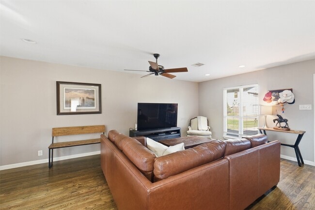 Foto del edificio - 2626 Willowby Dr