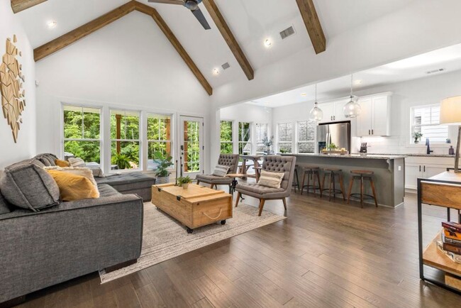 Building Photo - Three Bedroom Now Available in Northwoods S/D