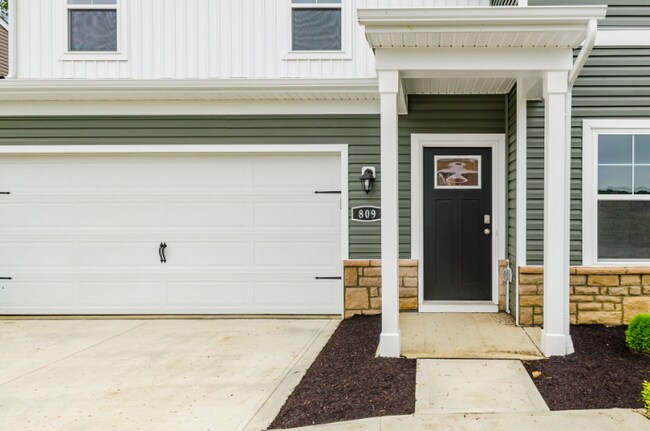 Building Photo - 809 Allegro Dr