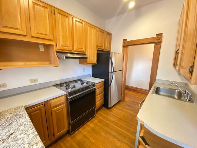 Foto del edificio - Neil Ave 1043-1045 NCR