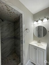 Building Photo - 2721 Ash Park Dr