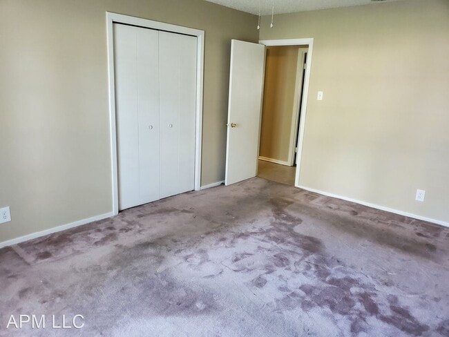 Building Photo - 4 br, 2 bath House - 808 West Rimes St.
