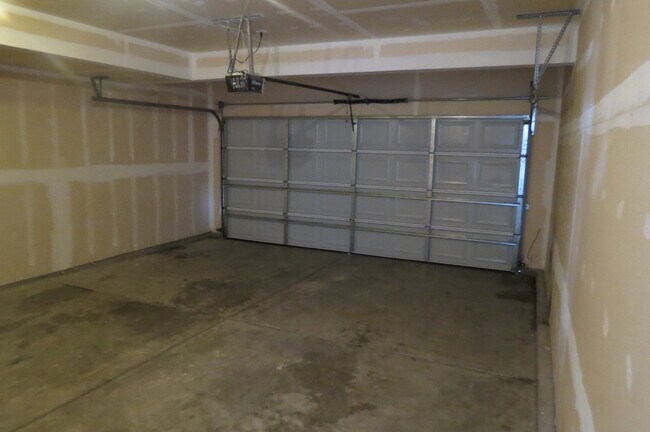 Building Photo - Coming Soon! Call our office to schedule a...
