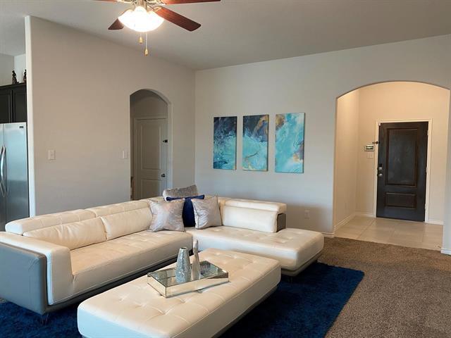Building Photo - 3088 Maverick Dr