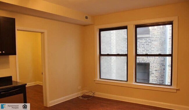 Foto del edificio - 4354 N Ashland Ave