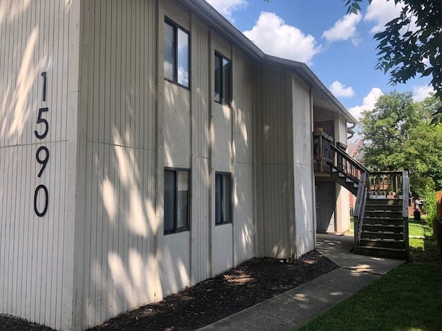 Foto del edificio - 1590 N Star Ave