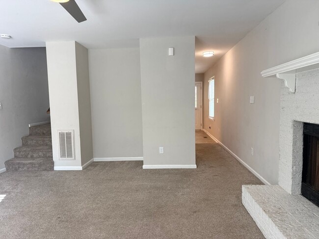 Foto del edificio - 2922 Glenridge Dr