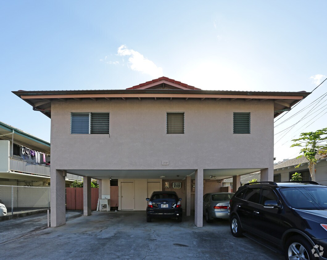 Building Photo - 715 Birch St